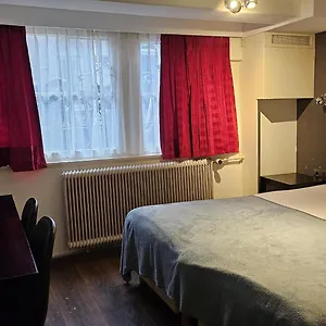 Quentin Golden Bear Amsterdam