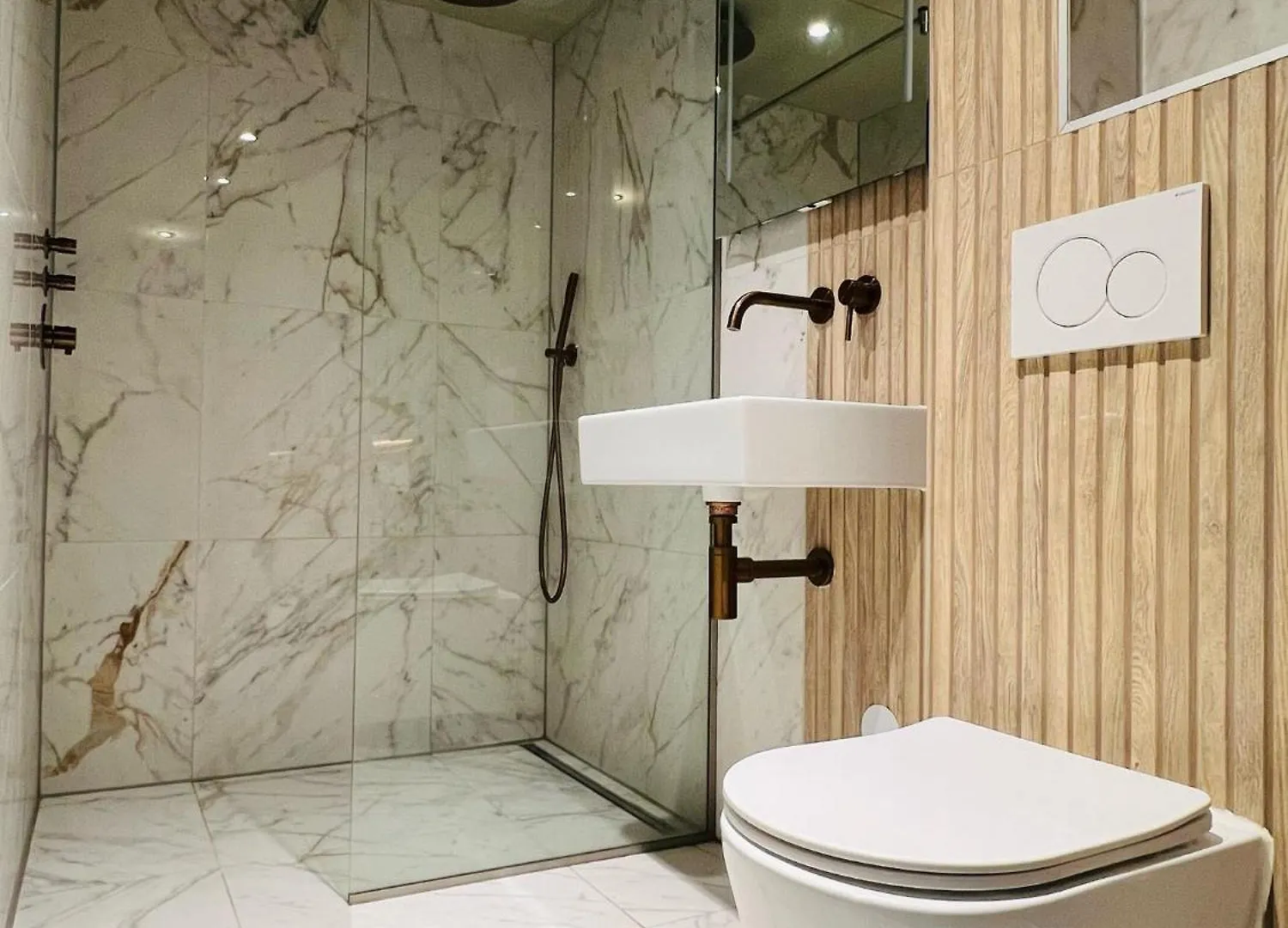 Amigo Hotel Amsterdam 2*,